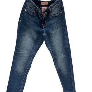 SQUEEZE Jeans/ simply adorable fit and wash- Size 7Y